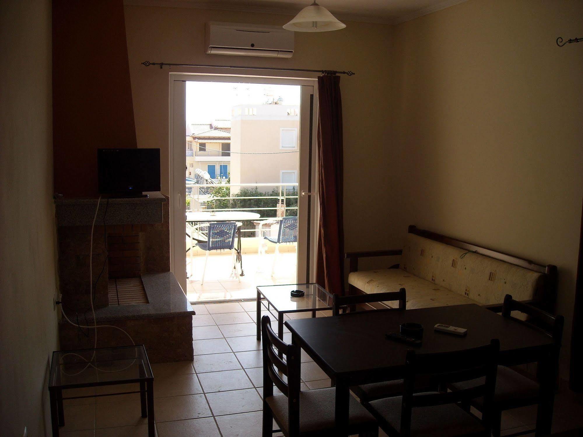 Lerna Rooms Miloi  Exterior photo