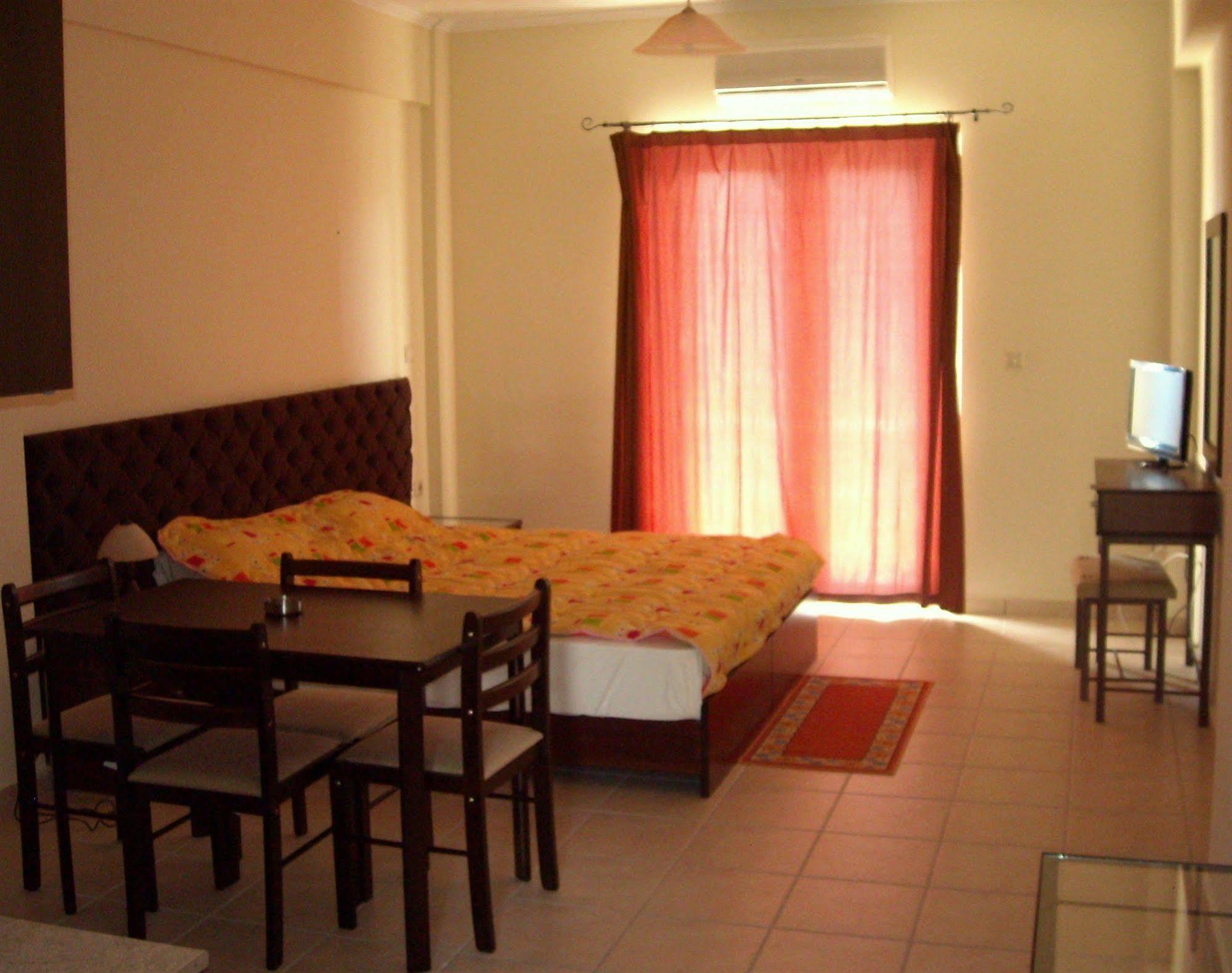 Lerna Rooms Miloi  Exterior photo