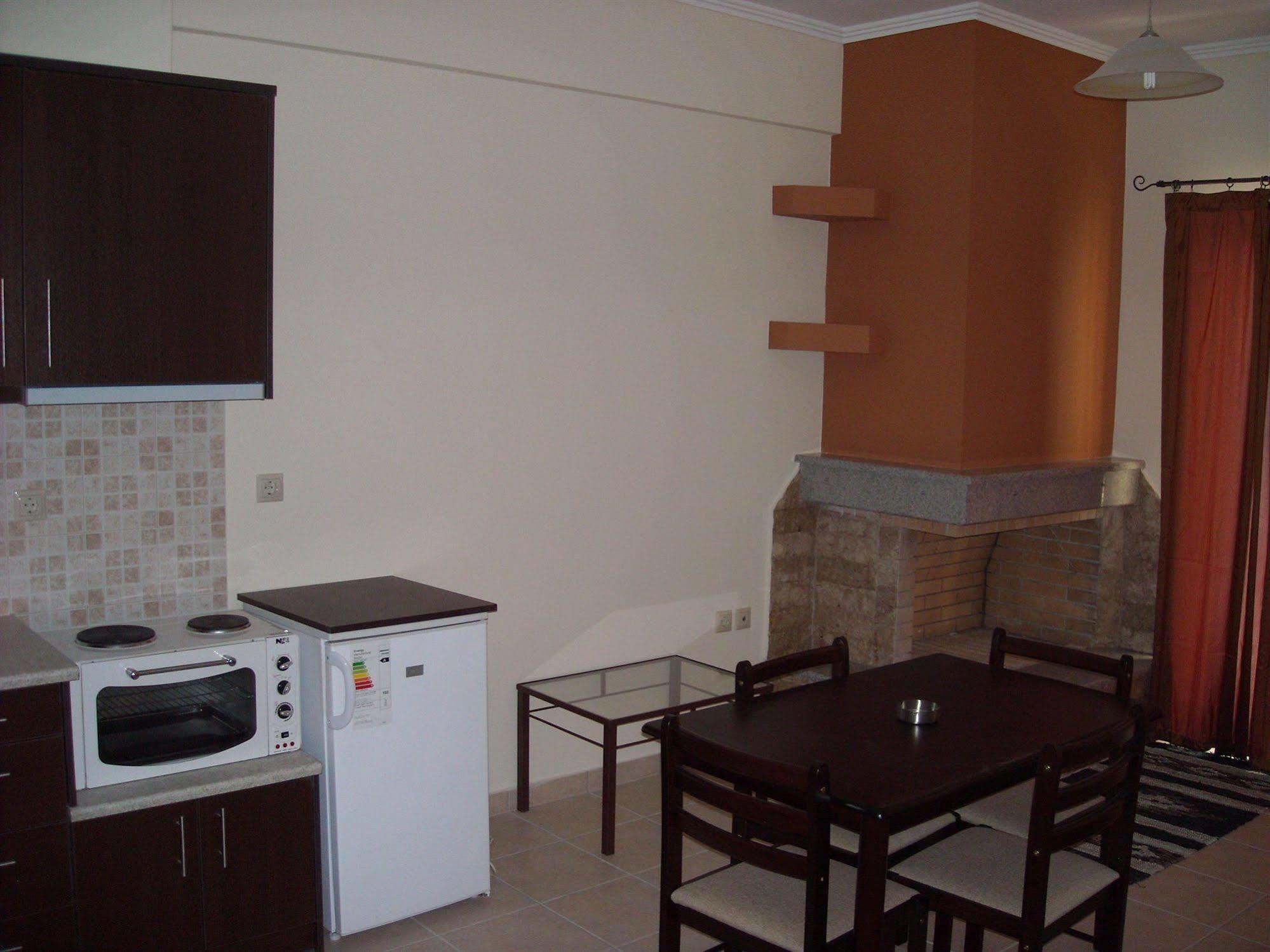 Lerna Rooms Miloi  Exterior photo